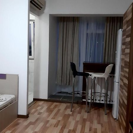 Studio City View Bucarest Extérieur photo